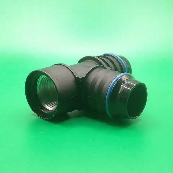 Переходник тройник  ID21-ID21-G1/2-Т-образный для системы охлаждения, угловой | NS09-LM16