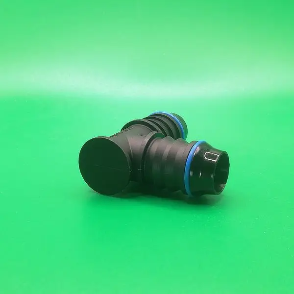 Переходник ID16-ID16-90° для системы охлаждения, угловой | NS09-L38