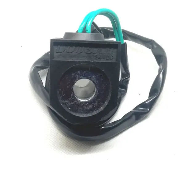 Катушка соленоида электромагнитная DH220-5 13мм 24В для экскаватора Doosan, Daewoo